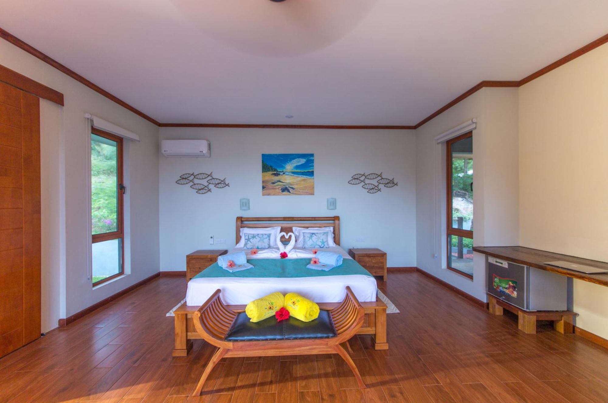 Anse Soleil Beachcomber Hotel And Self Catering Baie Lazare  Dış mekan fotoğraf